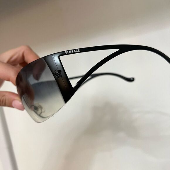 Versace Shield Gradient Sunglasses - Picture 4 of 4
